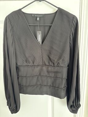 White House Black Market LS Pintuck BB Blouse